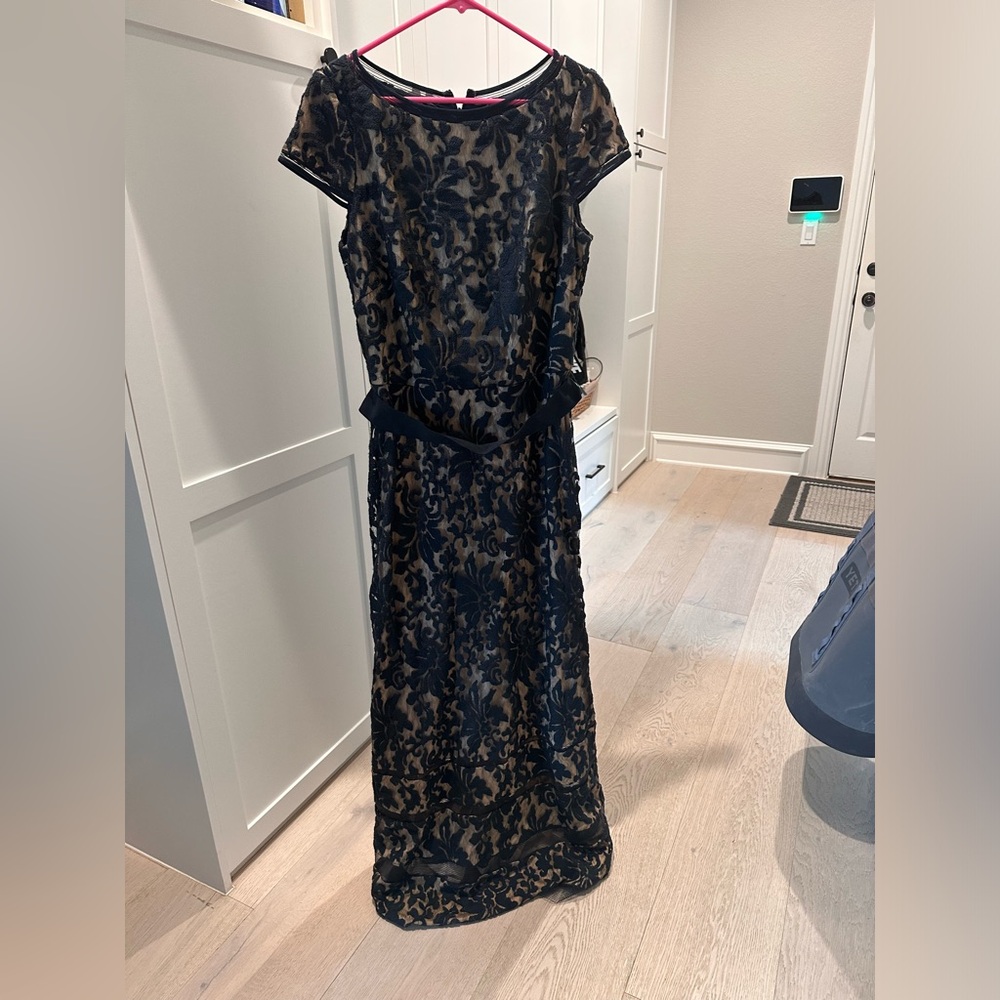 Beautiful dress. Navy floral Tadashi Shoshi